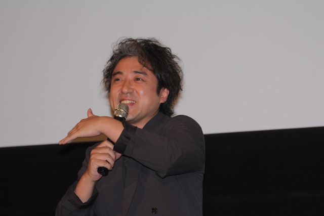 フォォォォォォォォォーーー！『HK／変態仮面』初日舞台あいさつフォトギャラリー（9枚目）