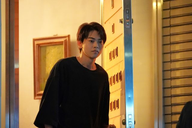 「初恋の悪魔」8話から登場！菅生新樹が演じる雪松署長の息子・弓弦：フォトギャラリー