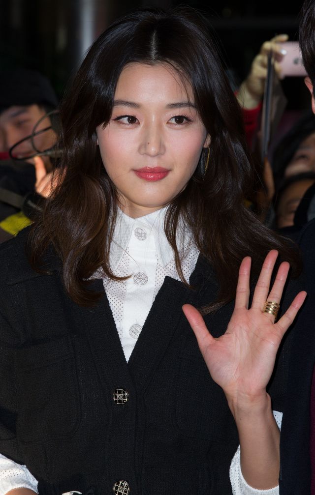 SUPER JUNIOR、イ・ビョンホン、2NE1　映画祭を彷彿させる『ベルリン』のレッドカーペットイベントに参加＜韓国JPICTURES＞（6枚目）