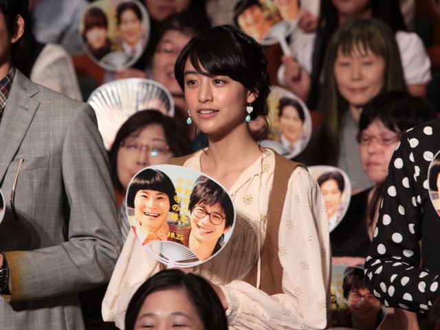 向井理と片桐はいりの掛け合い必見！映画『小野寺の弟・小野寺の姉』完成披露舞台あいさつ写真ギャラリー（11枚目）