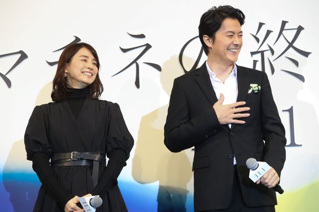 福山雅治＆石田ゆり子、黒スーツ＆ドレスの美麗ショット（5枚目）