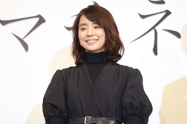 福山雅治＆石田ゆり子、黒スーツ＆ドレスの美麗ショット（9枚目）