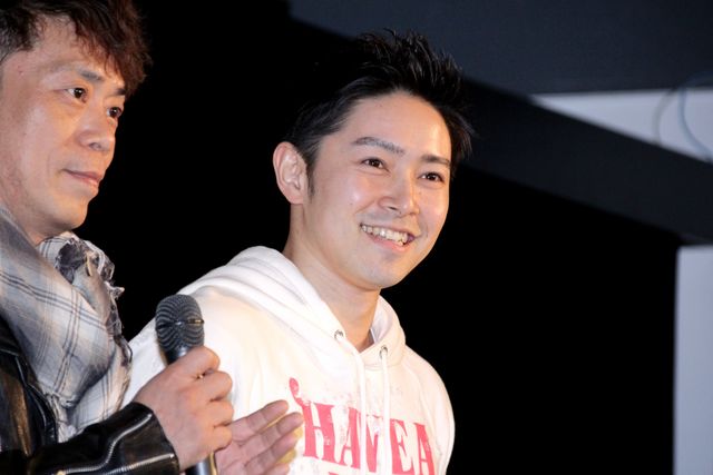 【画像】河野朝哉、ひげ剃りいじられる　画像ギャラリー：フォトギャラリー