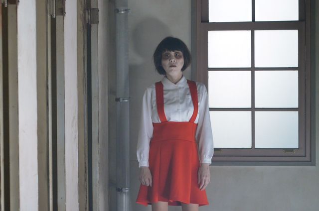 怖いけど気になる……高橋真麻のトイレの花子さん姿！フォトギャラリー（6枚目）