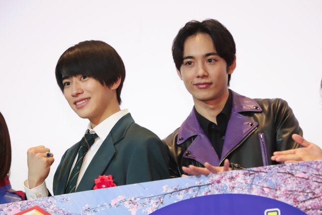 錆丸、蓮華、加治木も駆けつける！Vシネクスト『仮面ライダーガッチャード GRADUATIONS』初日舞台あいさつ（2枚目）