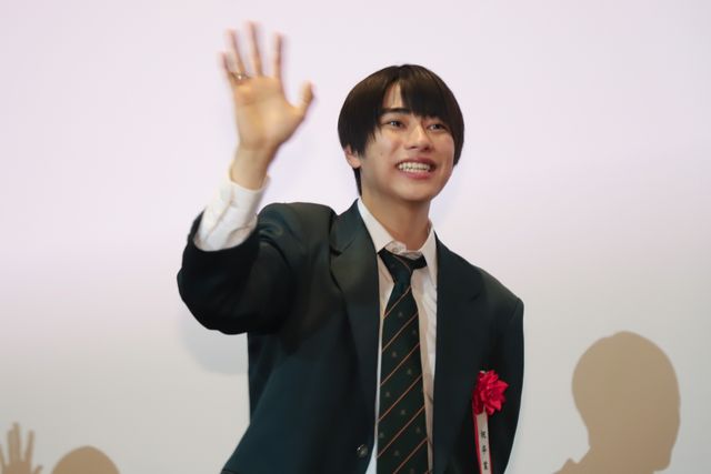 錆丸、蓮華、加治木も駆けつける！Vシネクスト『仮面ライダーガッチャード GRADUATIONS』初日舞台あいさつ（3枚目）