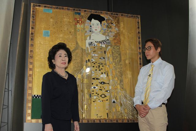 小学生が描いた独特過ぎる名画「黄金のアデーレ」に中村玉緒＆ヒロシ、圧倒される：フォトギャラリー