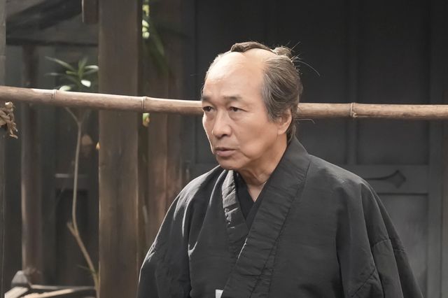 小日向文世演じる“ラストサムライ”こと松野勘右衛門