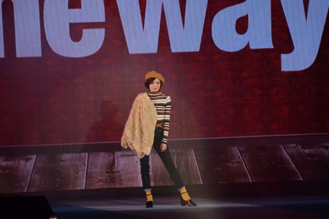 ベッキー登場に会場どよめく！「GirlsAward 2016」フォトギャラリー（6枚目）