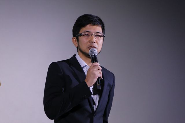 女優陣は美しいドレス姿で登壇！映画『愛の病』初日舞台あいさつ（13枚目）