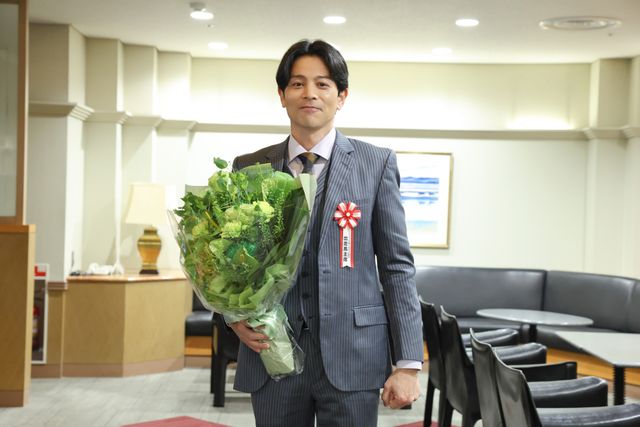 「ザ・ロイヤルファミリー」佐藤浩市らオールアップ！（4枚目）