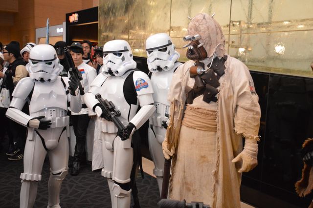 『スター・ウォーズ』美しいコスプレイヤーさんも祝福！『ローグ・ワン』カウントダウンフォトギャラリー（5枚目）