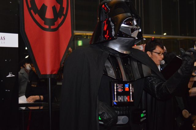 『スター・ウォーズ』美しいコスプレイヤーさんも祝福！『ローグ・ワン』カウントダウンフォトギャラリー（11枚目）