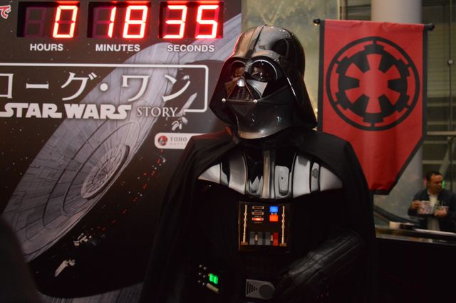 『スター・ウォーズ』美しいコスプレイヤーさんも祝福！『ローグ・ワン』カウントダウンフォトギャラリー（16枚目）