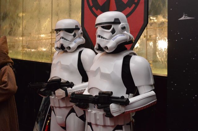 『スター・ウォーズ』美しいコスプレイヤーさんも祝福！『ローグ・ワン』カウントダウンフォトギャラリー（18枚目）