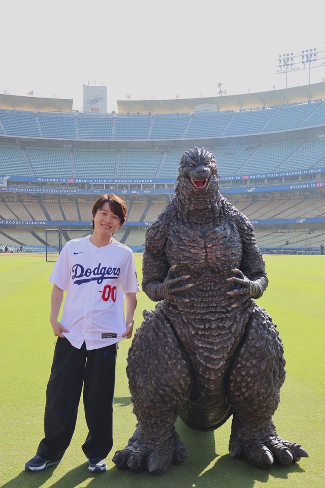 【13枚】神木隆之介、ゴジラと一緒にドジャース『ゴジラ-0.0』ナイト登場！（9枚目）