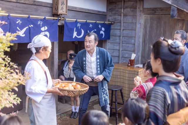 清（二宮和也）や登美子（松嶋菜々子）らの輝く笑顔…朝ドラ「あんぱん」第2回（2枚目）