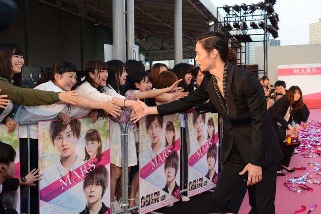窪田正孝の悪そうな顔！キスマイ藤ヶ谷と登壇『MARS～ただ、君を愛してる～』公開直前イベントフォトギャラリー（26枚目）