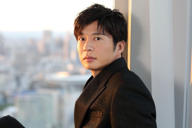 夕日が似合う田中圭…『劇場版ドクターX』インタビュー撮り下ろしカット（2枚目）