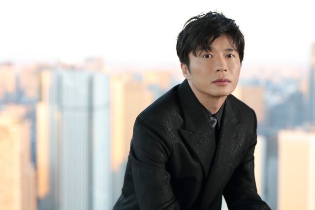 夕日が似合う田中圭…『劇場版ドクターX』インタビュー撮り下ろしカット（4枚目）