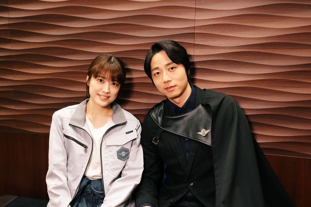 Vシネ『仮面ライダーガッチャード』幸せいっぱい！ミナト＆鏡花の撮り下ろし2ショット（4枚目）