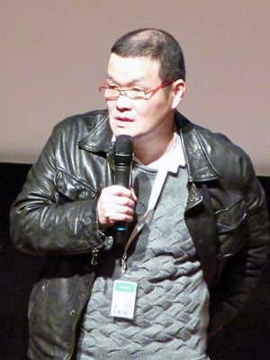 ロッテルダム国際映画祭で舞台あいさつを行った中田秀夫監督