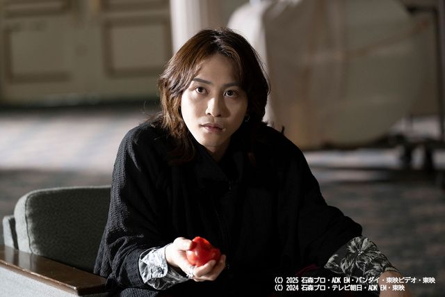 リゼルと行動する謎の男…Vシネクスト『仮面ライダーガヴ』新キャラクターのビジュアル（全4名）：フォトギャラリー