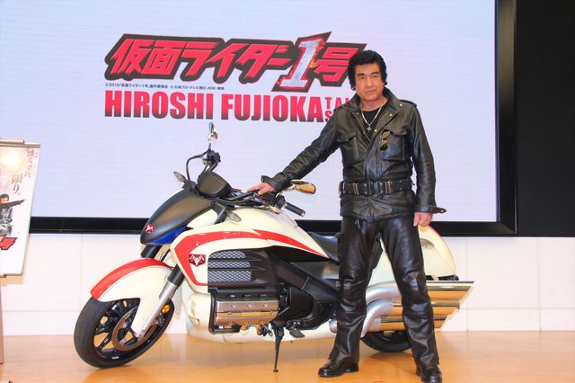藤岡弘、45年ぶりの仮面ライダーは「演じておりません、自分そのもの」　画像ギャラリー（6枚目）