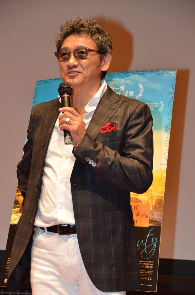 ショーケン、妻コーディネートのイタリアンファッションで登場！フォトギャラリー（2枚目）