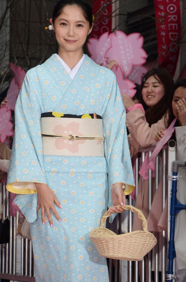 日本橋が桜色に！映画『神様のカルテ2』桜カーペットセレモニー（3枚目）