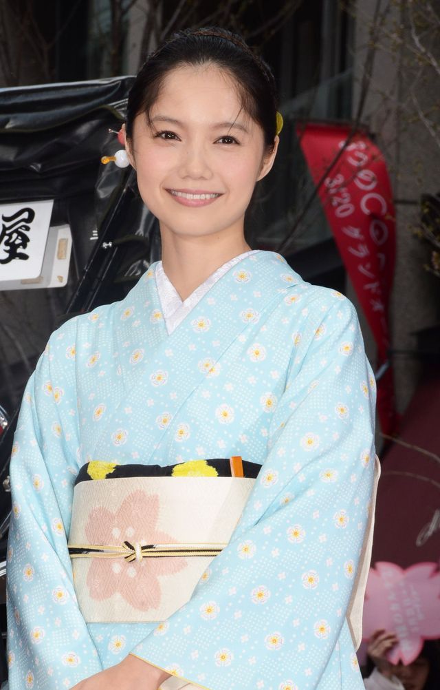 日本橋が桜色に！映画『神様のカルテ2』桜カーペットセレモニー（4枚目）