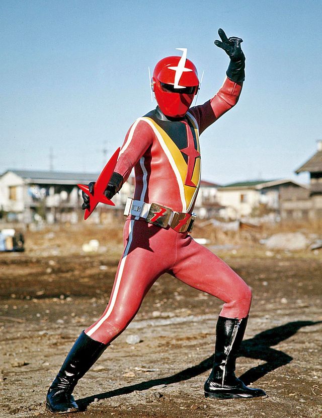 ズバッと参上！ズバッと解決！人呼んでさすらいのヒーロー快傑ズバァット!!