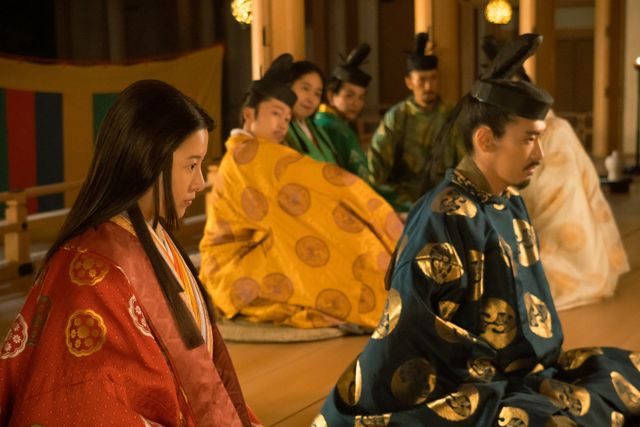 倫子の前でまひろと歌を交わす道長に波紋…「光る君へ」第36回場面写真：フォトギャラリー