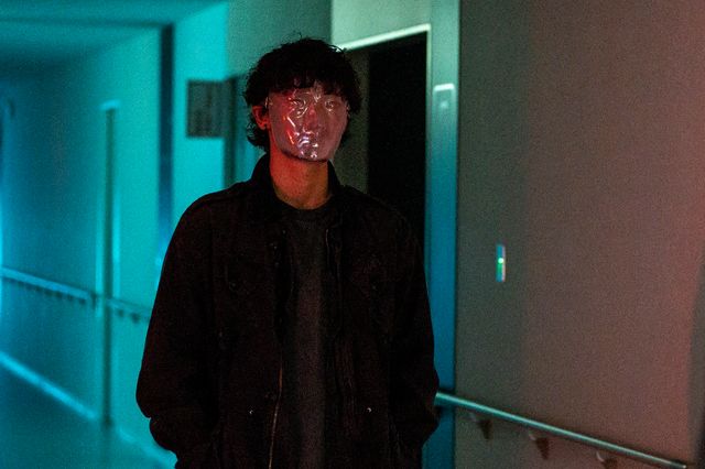 綾野剛の超絶アクションも話題「アバランチ」4話場面写真（4枚目）