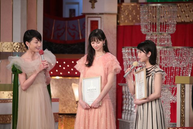 中条あやみ、ピンクのドレスがカワイイ！日本アカデミー賞新人賞（17枚目）