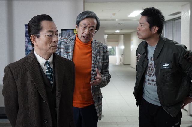 手段を選ばず敵を潰す…狡猾な内閣官房長官登場「相棒season22」最終回スペシャル前編（17枚目）