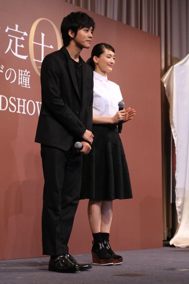 綾瀬はるかと松坂桃李が出席！映画『万能鑑定士Q -モナ・リザの瞳-』公開直前イベント写真ギャラリー（2枚目）