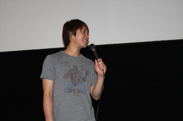 深田晃司監督のはぐらかすような語り口に、ハイキングウォーキングの松田洋昌が苦笑い　画像ギャラリー（10枚目）