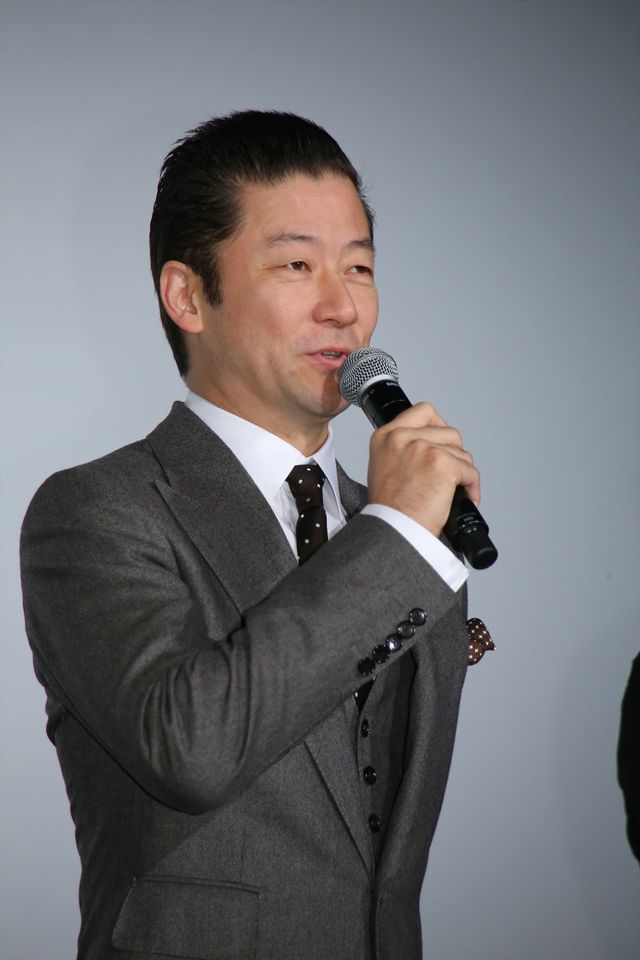 綾野剛『新宿スワン』に感謝！初日舞台あいさつフォトギャラリー（8枚目）