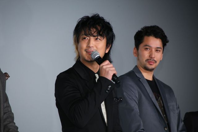 綾野剛『新宿スワン』に感謝！初日舞台あいさつフォトギャラリー（12枚目）