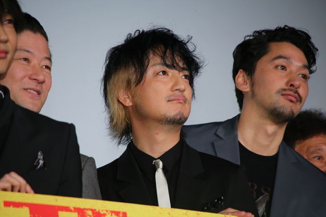 綾野剛『新宿スワン』に感謝！初日舞台あいさつフォトギャラリー（36枚目）