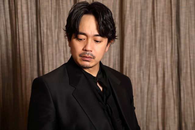 青柳翔、黒スーツでクールに…インタビュー撮りおろし＜7枚＞（6枚目）