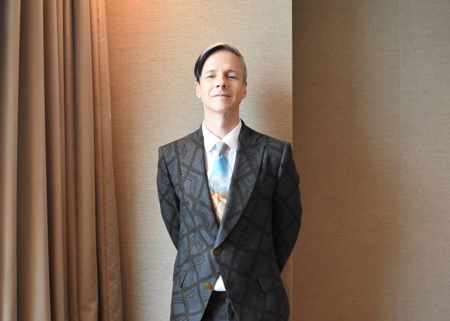 「ユーリ!!! on ICE」ヴィクトルのモデルになったジョン・キャメロン・ミッチェル！＜全7枚＞（2枚目）