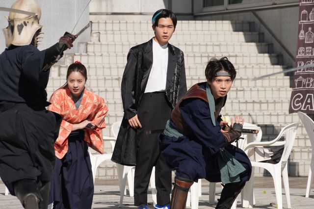 景和＆祢音も戦国時代風の衣装に！「仮面ライダーギーツ」第27話「慟哭III：たのしい戦国ゲーム」：フォトギャラリー