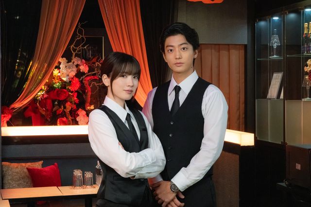 伊藤健太郎＆永野芽郁の黒服ビジュアル（3枚目）