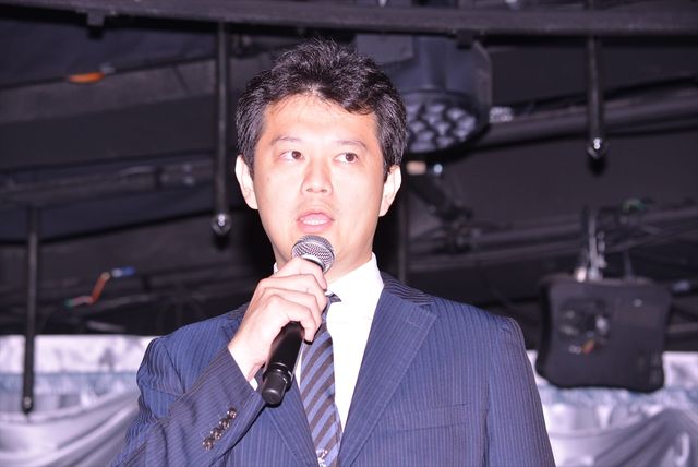 横澤夏子、なぜか（？）ウエディングドレス姿で「ONE PIECE」連載20周年記念記者発表会に登場！（3枚目）