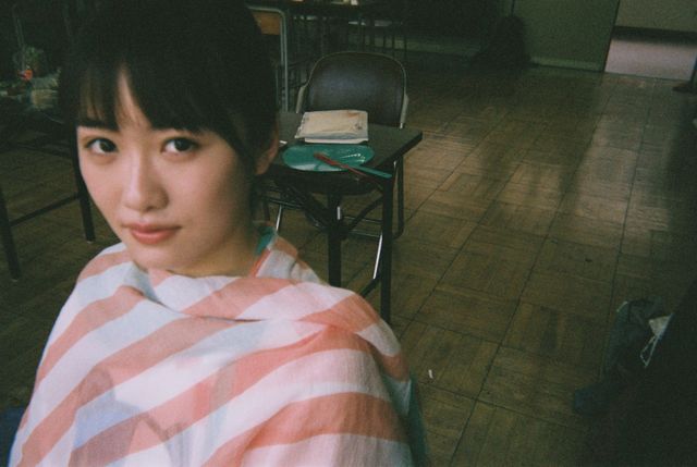 工藤遥＆伊藤健太郎が“写ルンです”で撮影！『のぼる小寺さん』オフショット（13枚目）