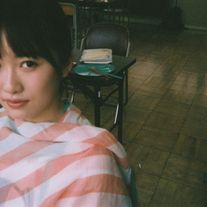 工藤遥&伊藤健太郎が“写ルンです”で撮影!『のぼる小寺さん』オフショット