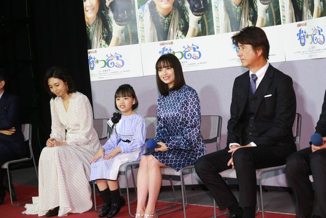 広瀬すず、松嶋菜々子のドレス姿が美しい！「なつぞら」第1週完成試写会（13枚目）