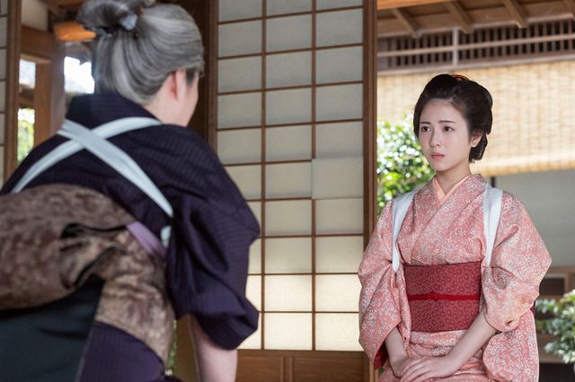 タキが寿恵子に勝負を挑む…「らんまん」第59回の場面写真：フォトギャラリー